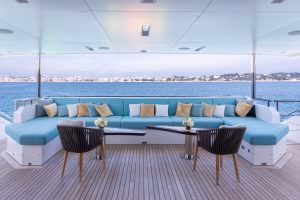 Kaira Yachts – Charade luxury yacht aft deck panoramic lounge seating