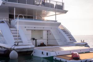 Kaira Yachts – Charade luxury yacht beach club and swim platform